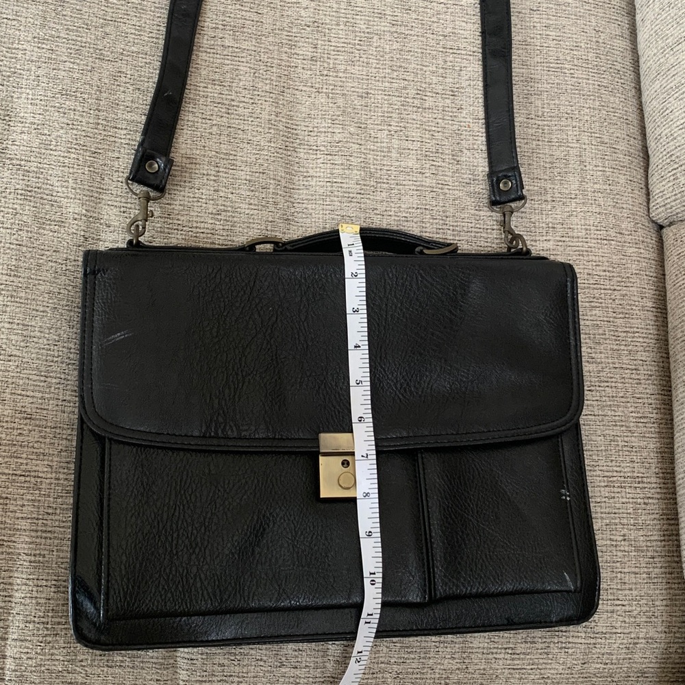 VINTAGE Elegant unisex Black work ofc briefcase Shoulder crossbody Bag w key 🔑 - Picture 17 of 17